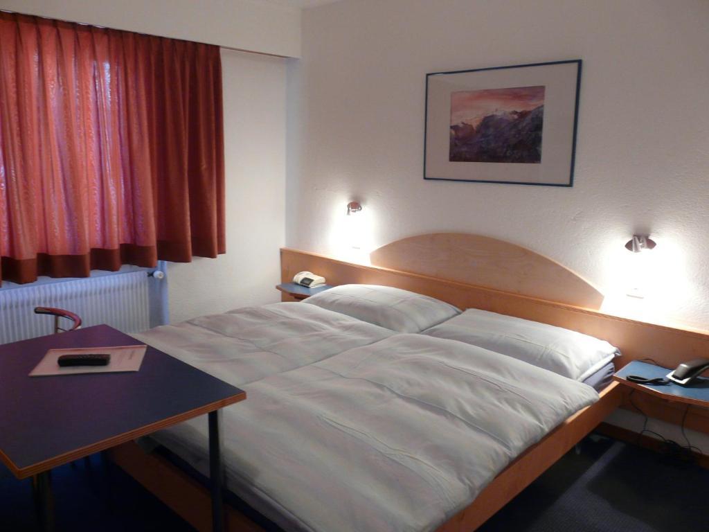 Hotel Garni Domino ซาสฟี ห้อง รูปภาพ