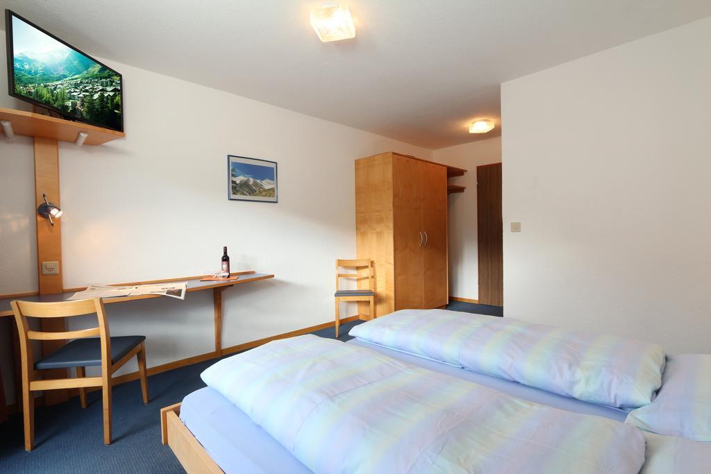Hotel Garni Domino ซาสฟี ภายนอก รูปภาพ