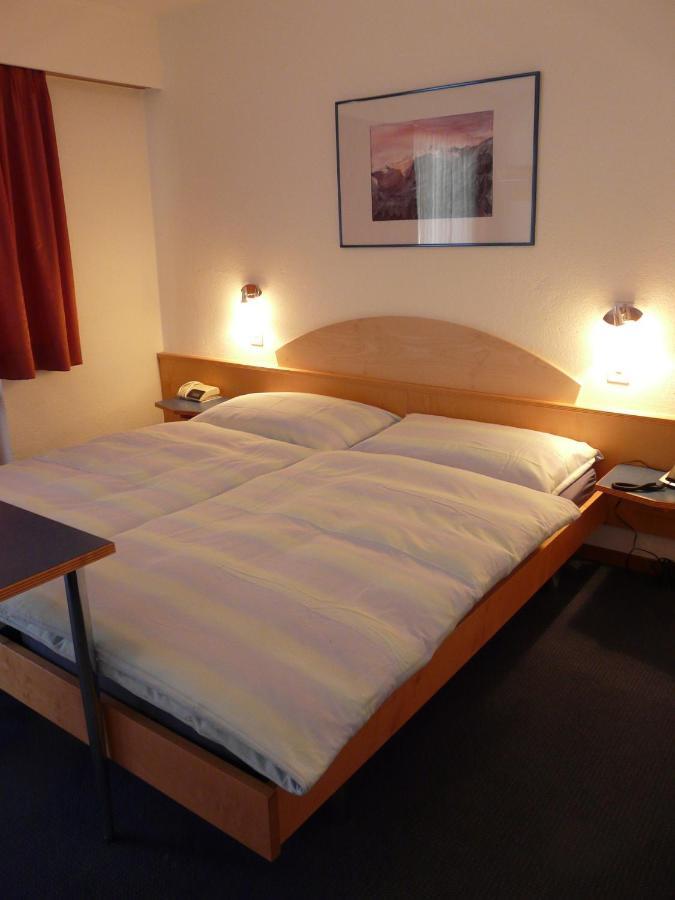 Hotel Garni Domino ซาสฟี ห้อง รูปภาพ